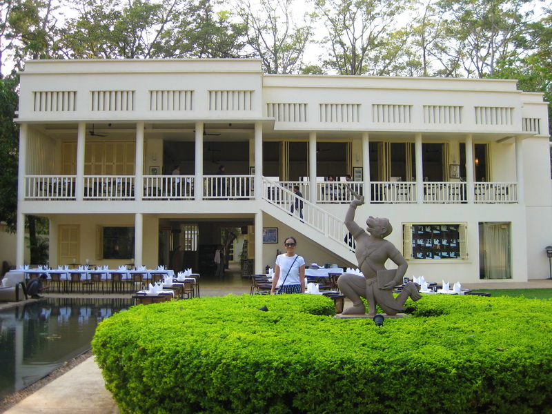 FCC Angkor Restaurant
