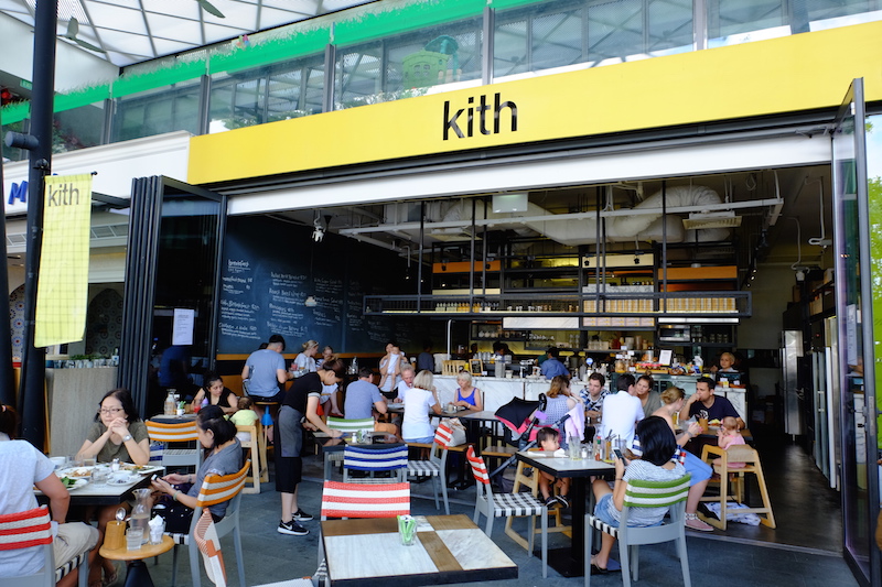 “Kith Café”  บรันช์สุขสม ชมสิงคโปร์ริเวียร่า กับลูกหมาตัวเล็กๆ